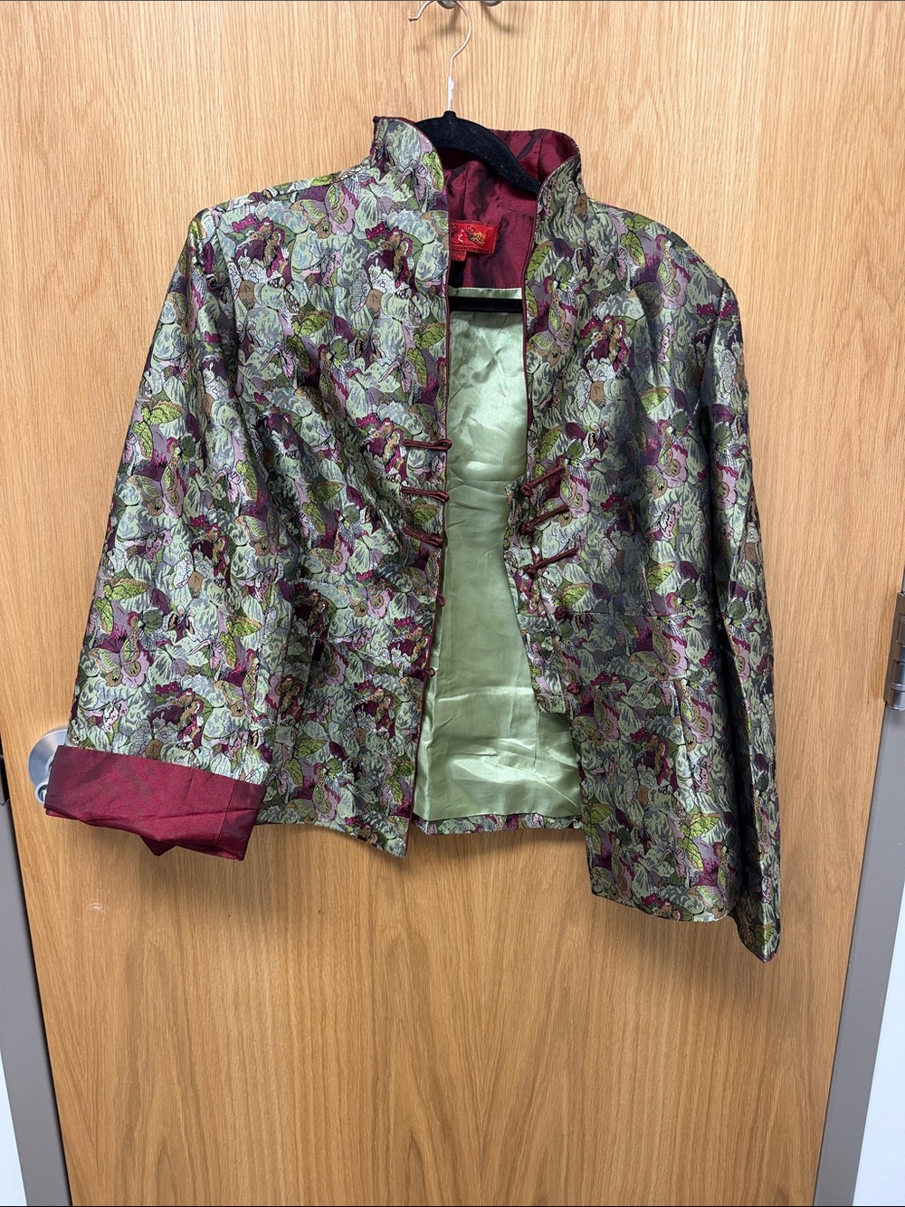 Tonka Shiny Luxury Brocade Floral and Butterfly Blazer in Green and Burgundy - Picture 8 of 10